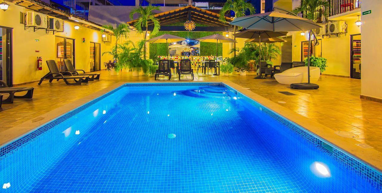 Vallarta Sun (Adults Only) 巴亞爾塔港 外观 照片
